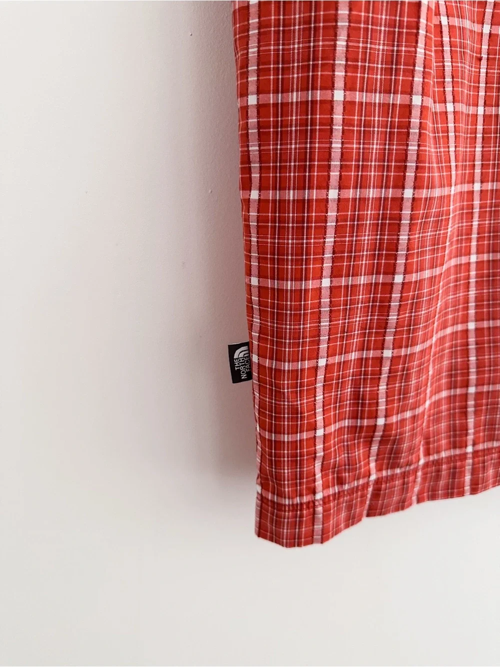 The North Face Red Plaid Short Sleeve Hiking Shirt Outdoor Camp Gorpcore Size M